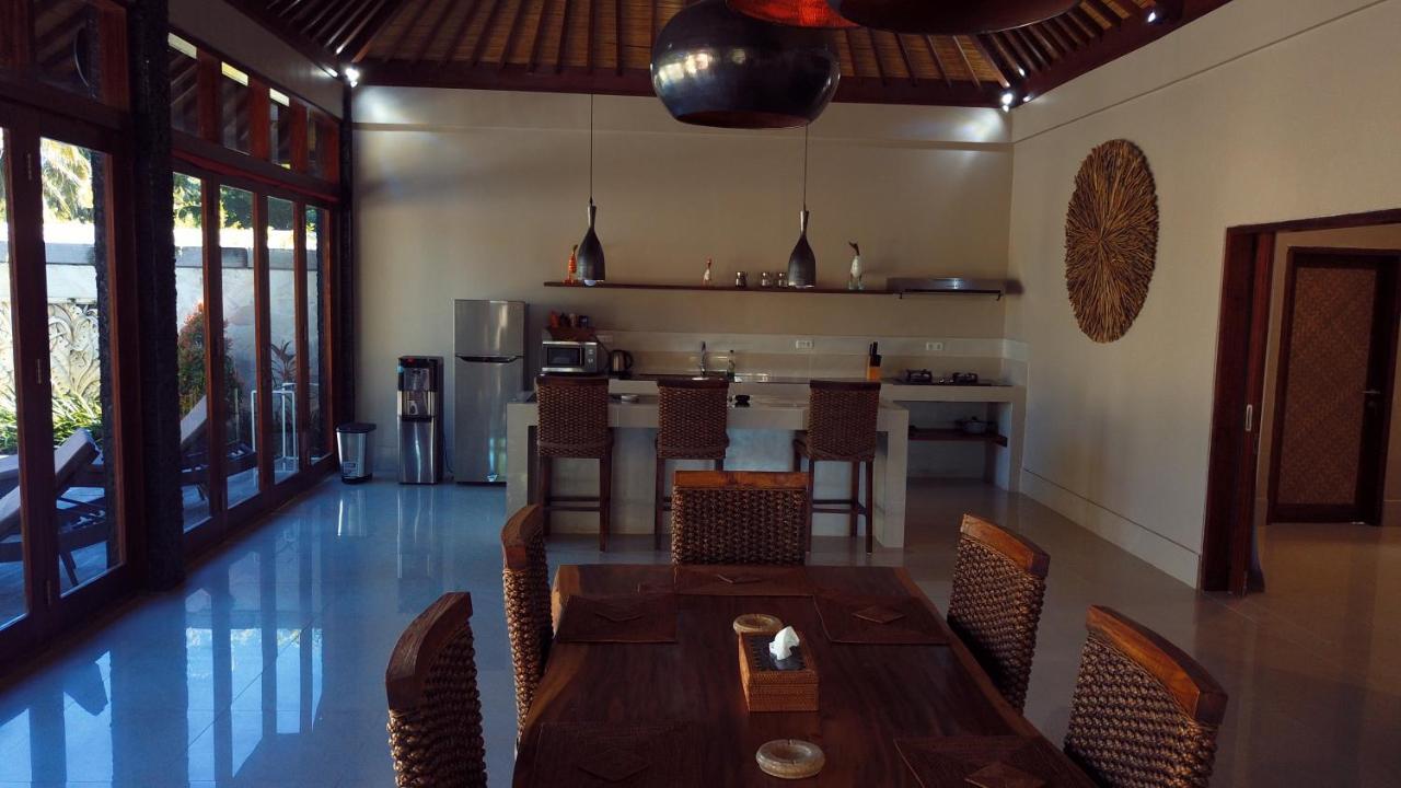 Gili Palms Villas ギリ・トラワンガン エクステリア 写真
