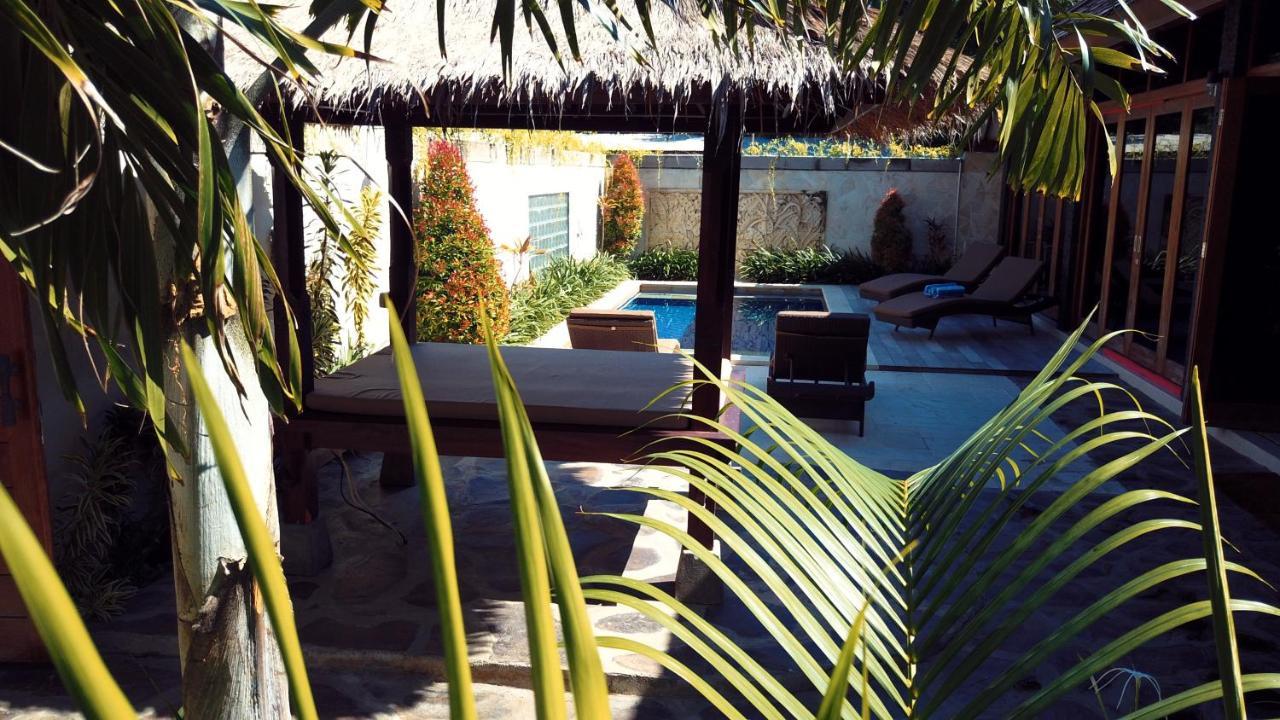 Gili Palms Villas ギリ・トラワンガン エクステリア 写真